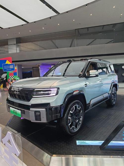 佛山16比亚迪方程豹硬派越野的爆款，英菲尼迪35周年与你共成长